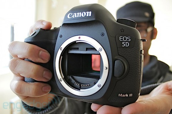 Анонс зеркальной камеры Canon 5D Mark III
