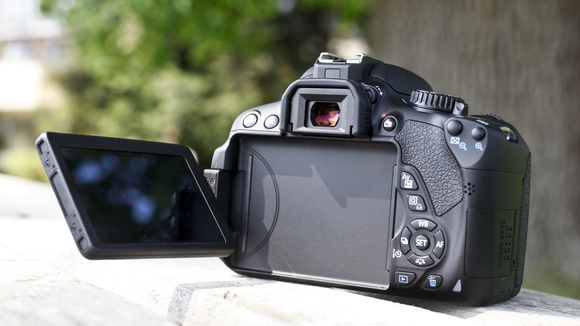Цифровая зеркальная камера Canon EOS 650D